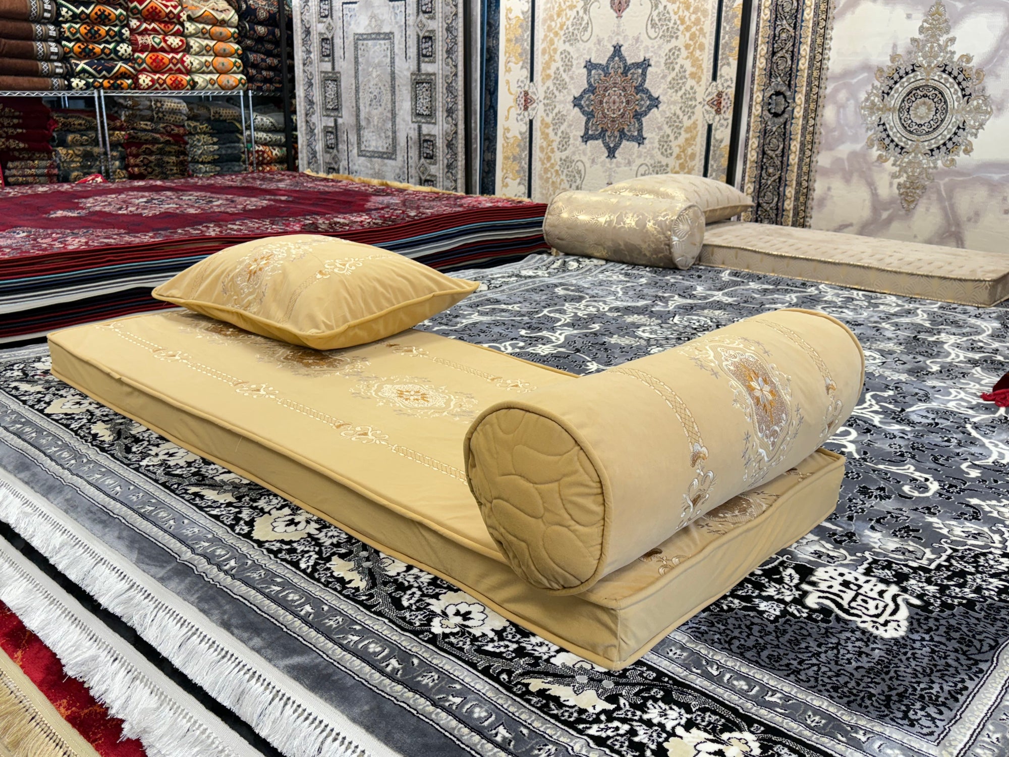 2025 Luxury Afghan Toshak Kabuli Traditional Floor Sofa