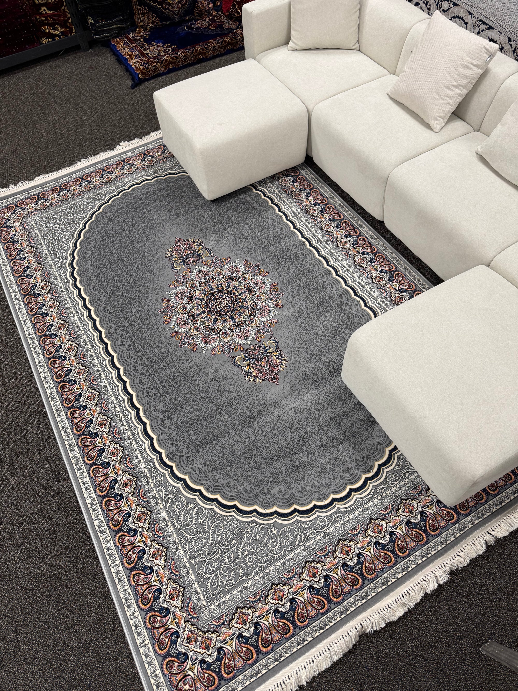 2026 Luxury Traditional Persian-Inspired Rug Light Gray Elegant Central Medallion 1200 Reeds