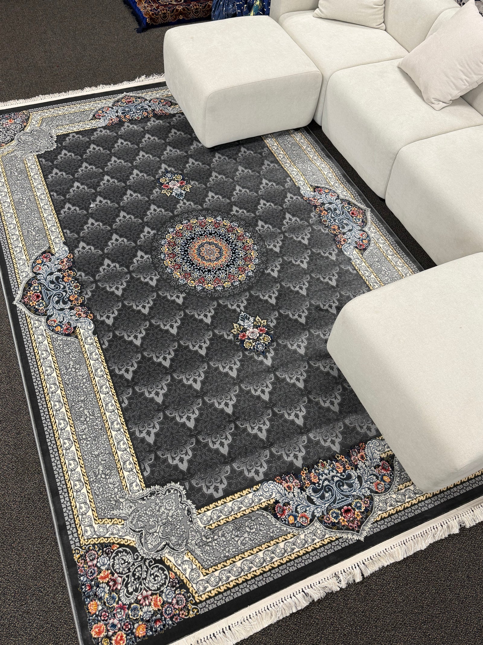 2026 Luxury Traditional Persian-Inspired Rug Dark Gray Classic Central Medallion 1200 Reeds