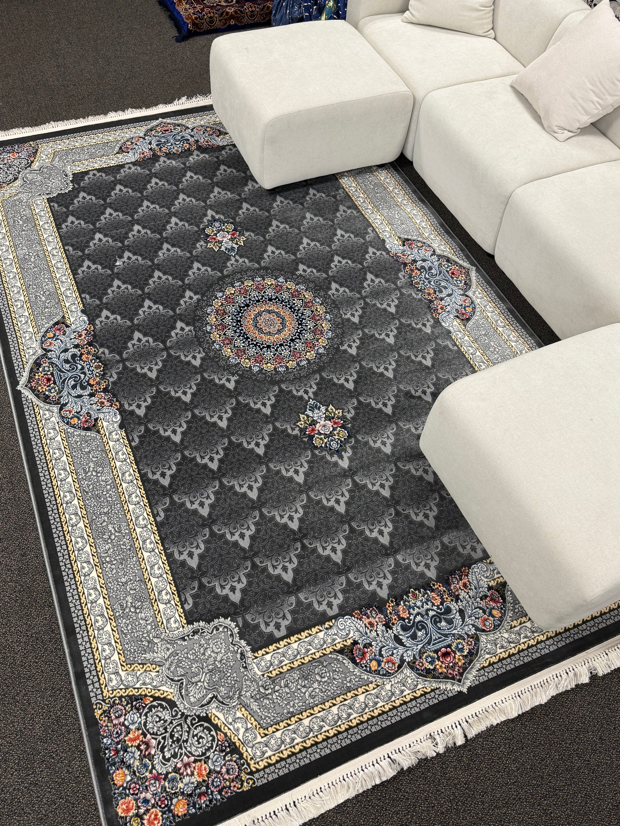 2026 Luxury Traditional Persian-Inspired Rug Dark Gray Classic Central Medallion 1200 Reeds