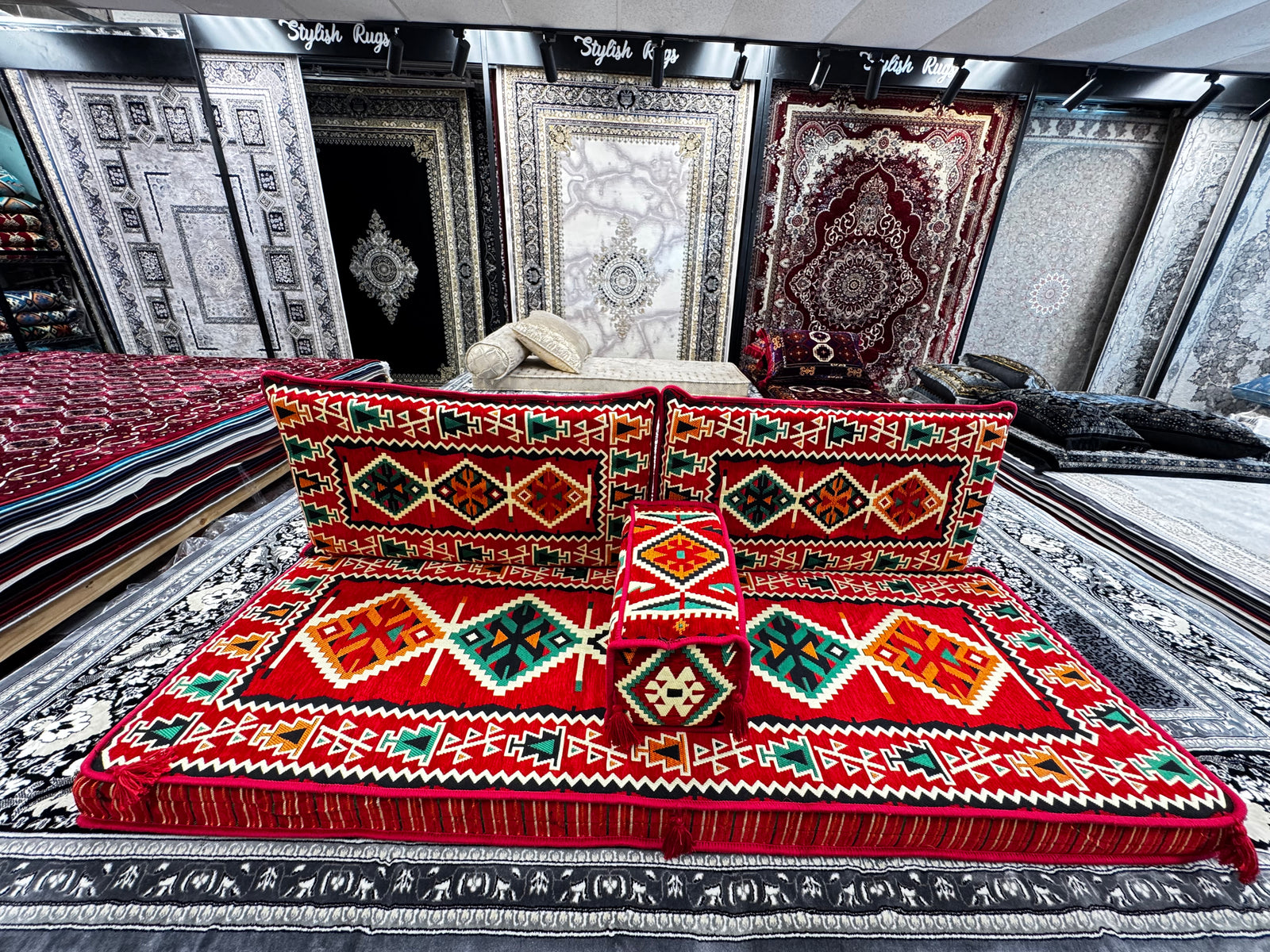 Red Luxurious Majlis 4-Piece Arabic Floor Seating Premium
