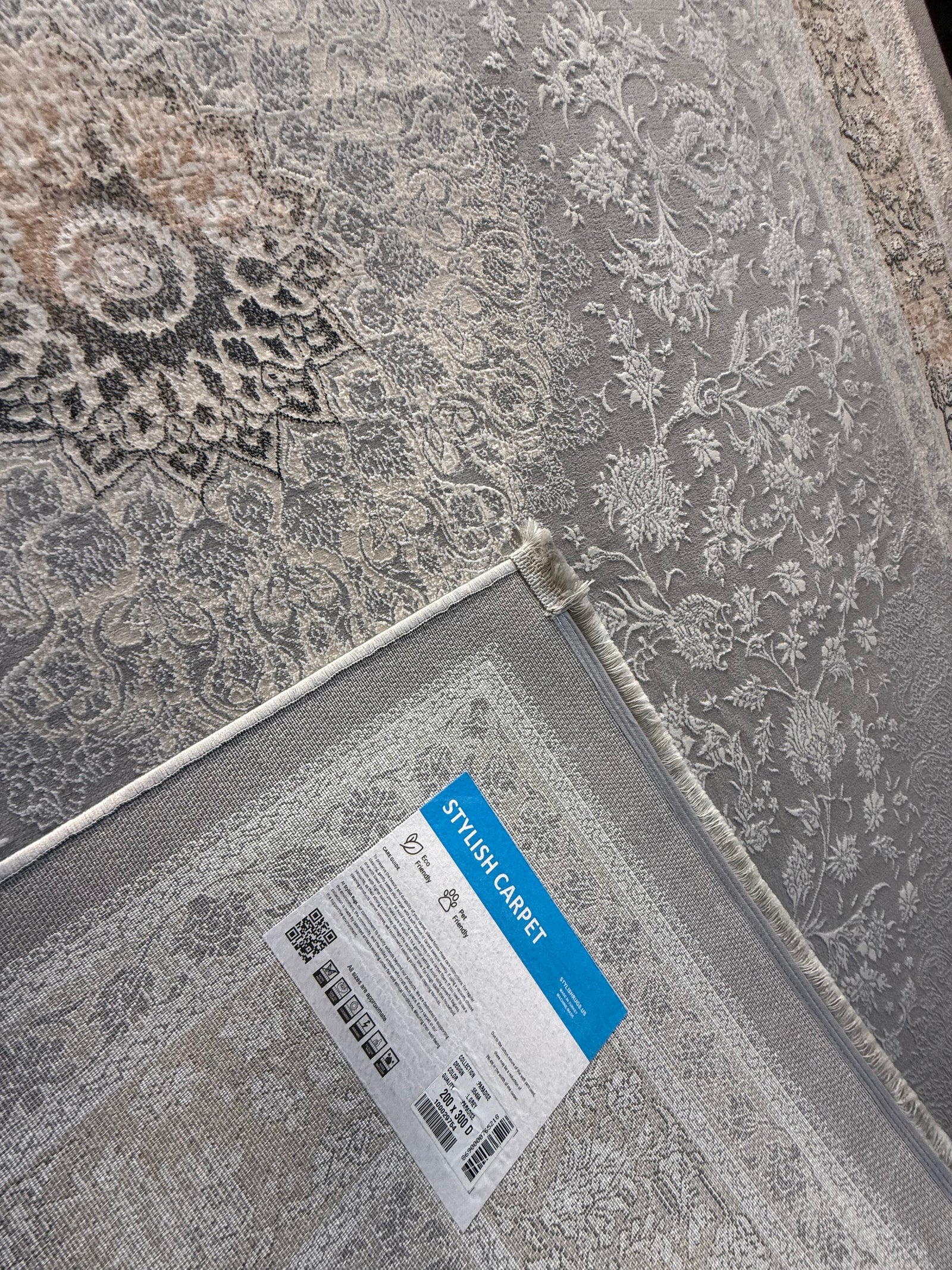 Persian Carpet - Cream & Gold and Light Gray Background