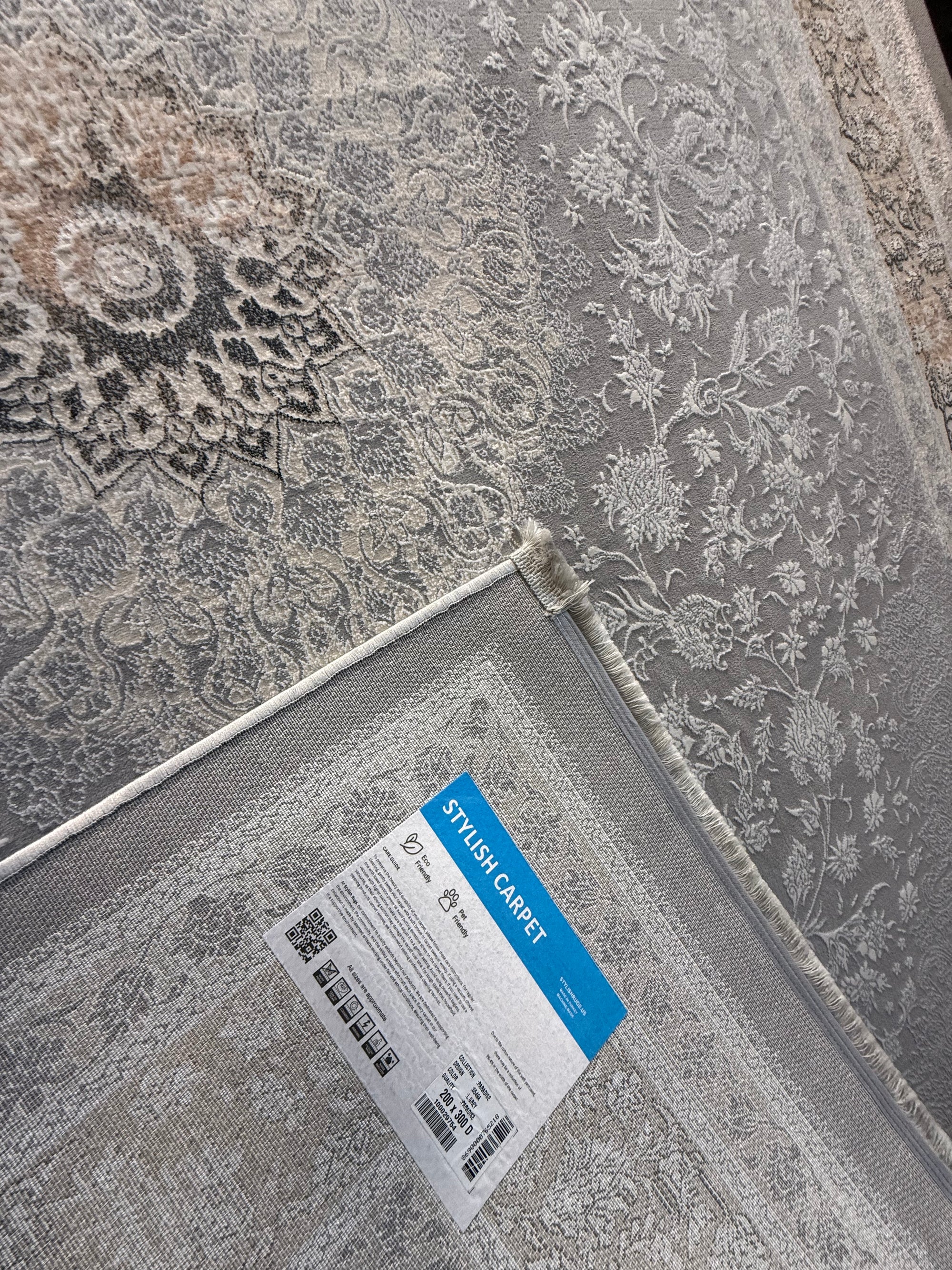 Persian Carpet - Cream & Gold and Light Gray Background