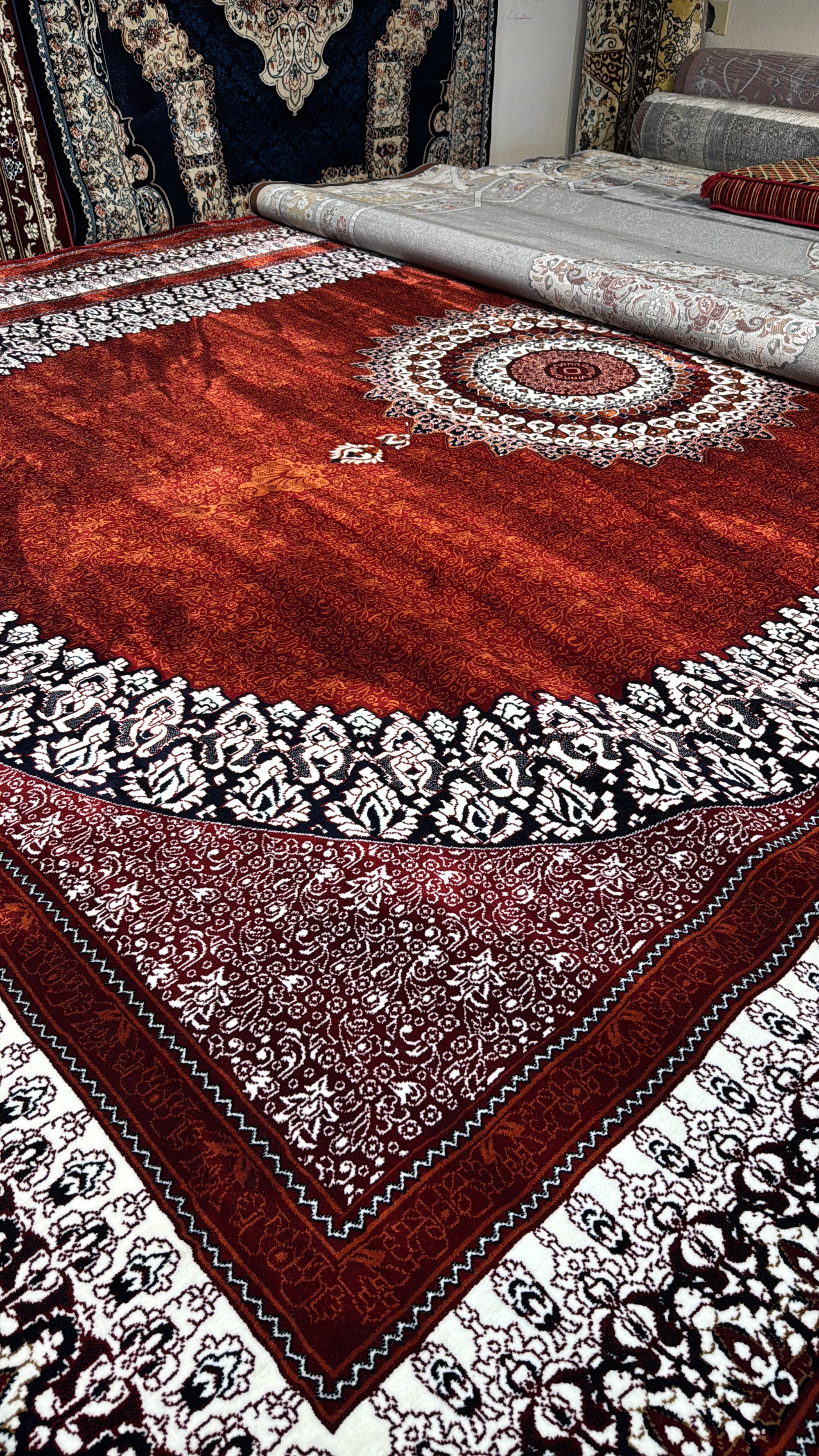Luxury Red Persian Rug — 1200 Reeds