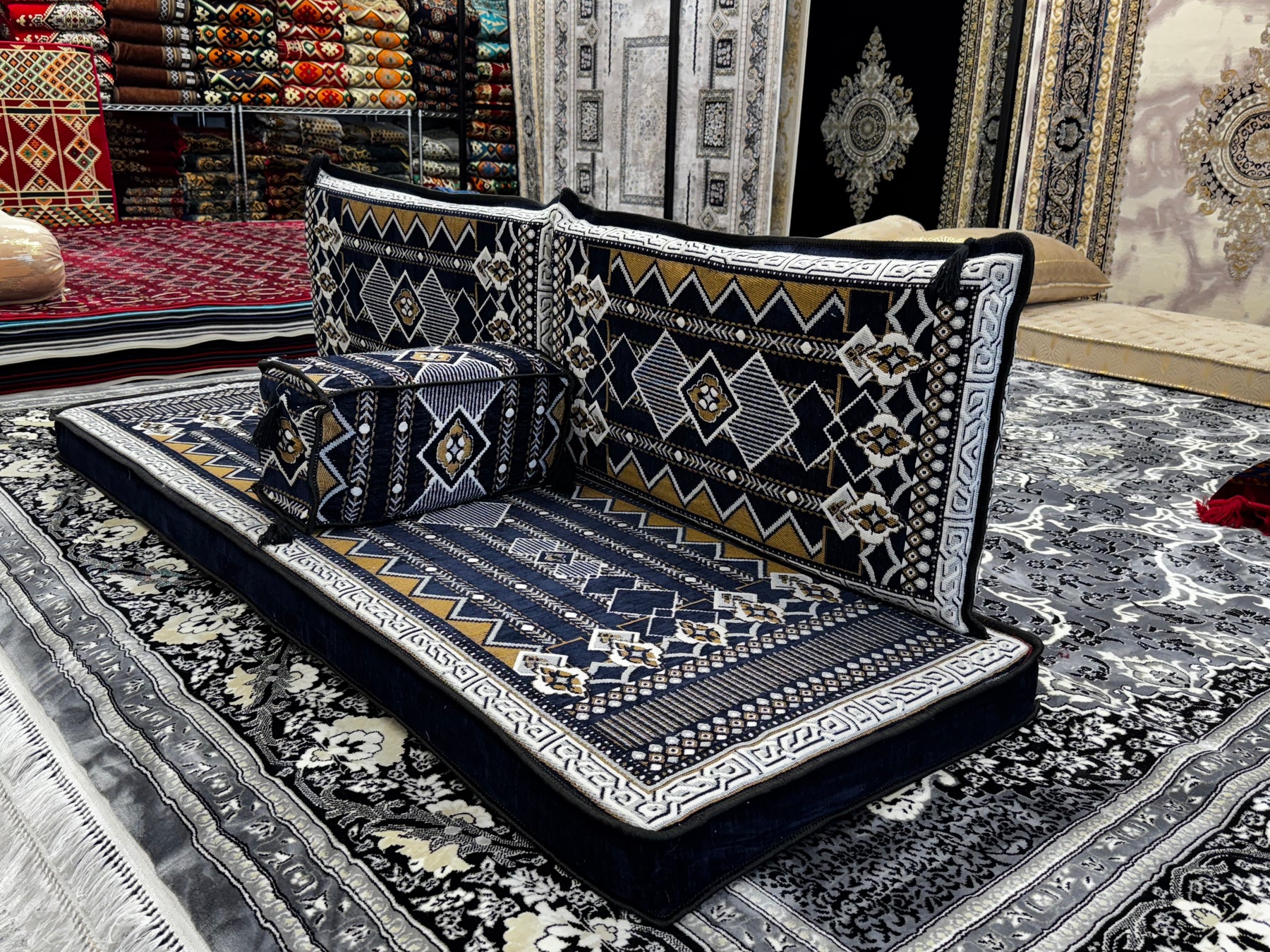 Arabick Rug Arabic Sofa Floor Seating - Stylish Rugs & Carpets – Top Rugs Store in ...
