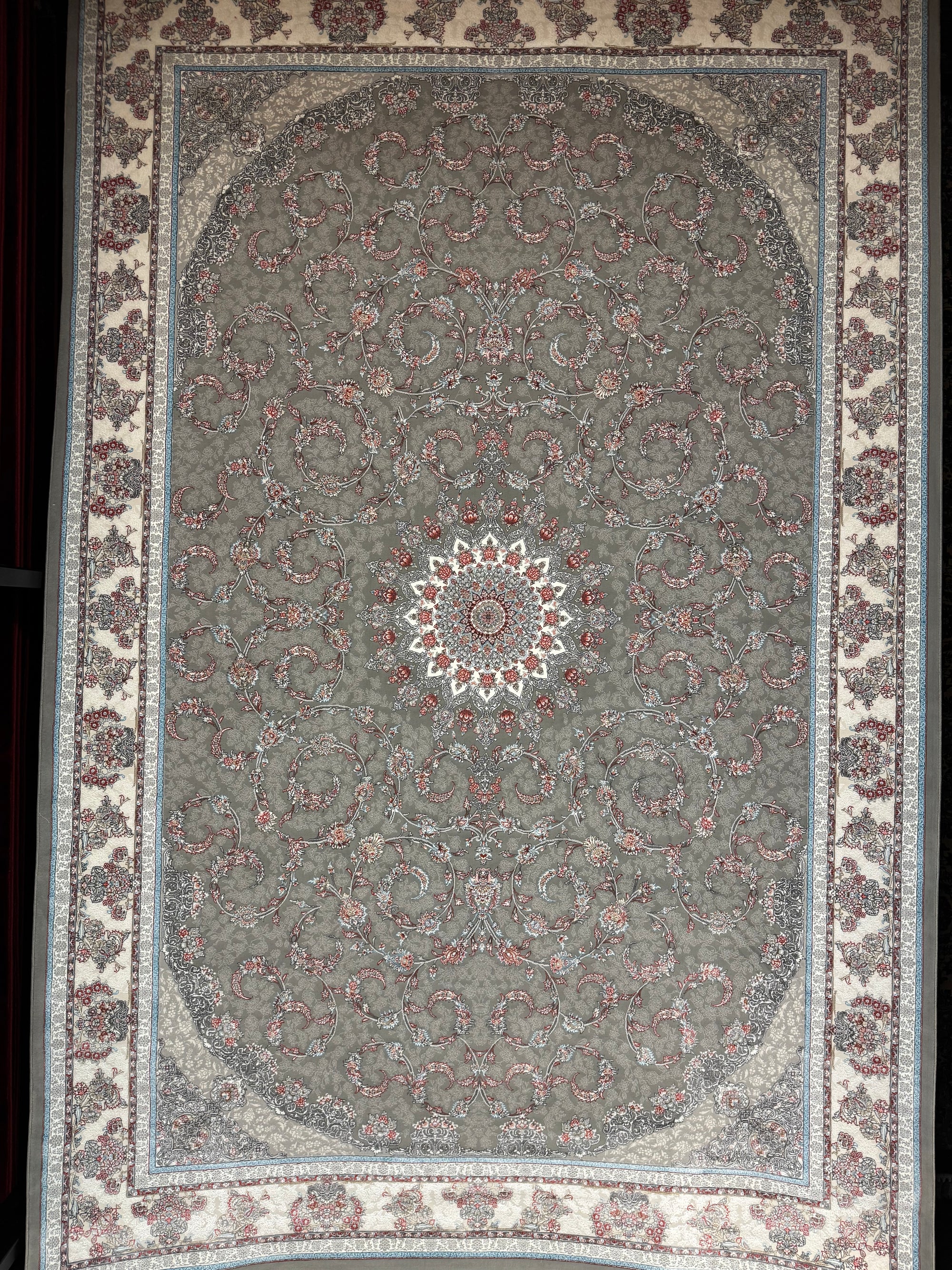 Classic Persian Carpet Floral Medallion Gray Background Cream Border 2 Million Points