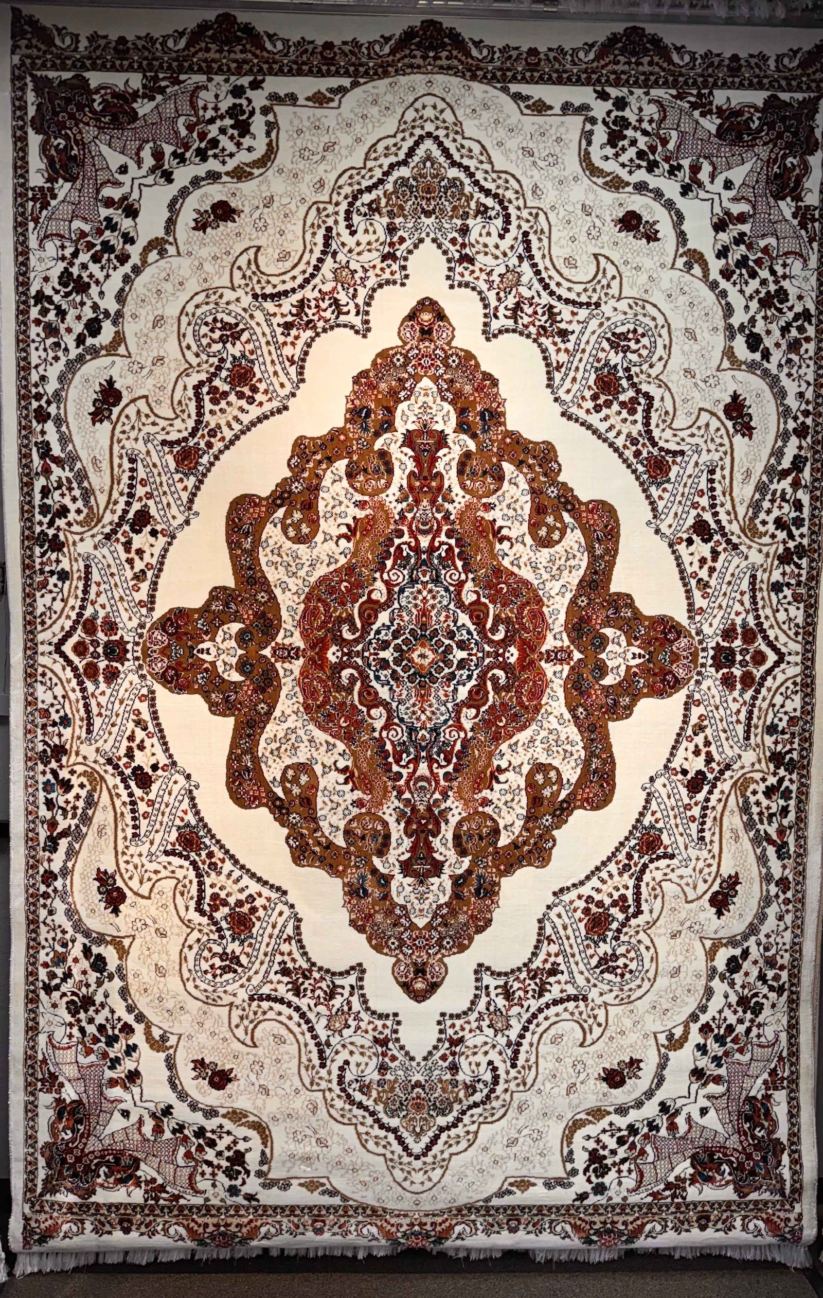 Luxury Cream Brown Persian Rug with 1.5 Million Points