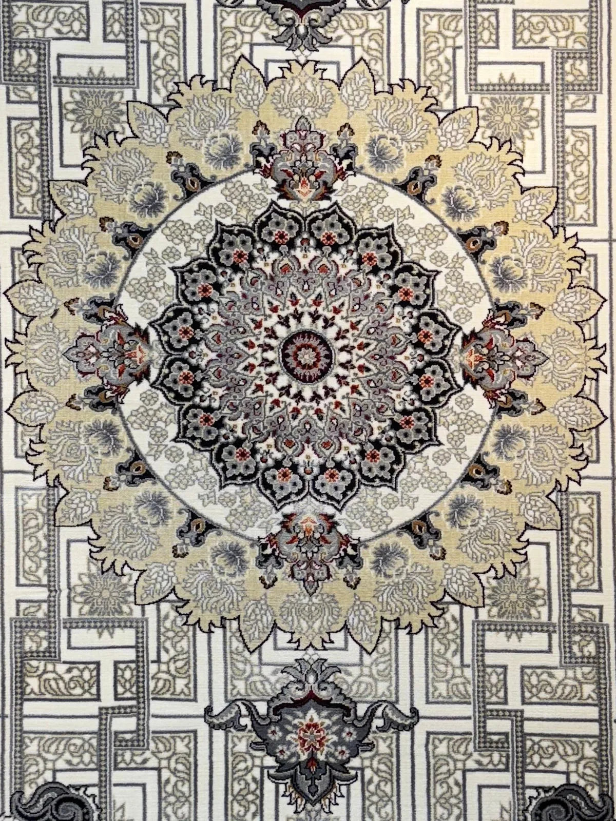 Cream Persian Design Rug — 1200 Reeds medallion detail