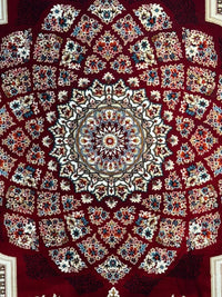 Red Persian Medallion Rug — 1200 Reeds medallion detail